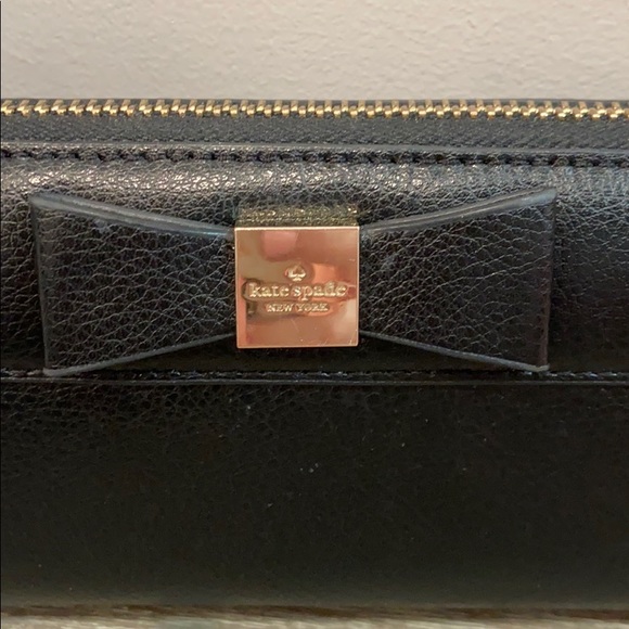 Like anew Kate Spade Wallet - Picture 2 of 5